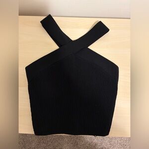 EUC Wilfred Aritzia  cross over knit crop top s small black